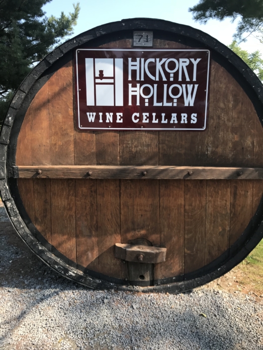 wine trail Hickory Hollow Sign